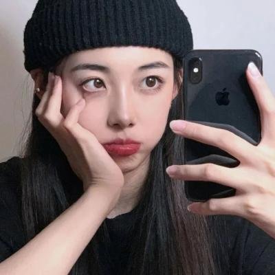 两个玛吉·摩尔